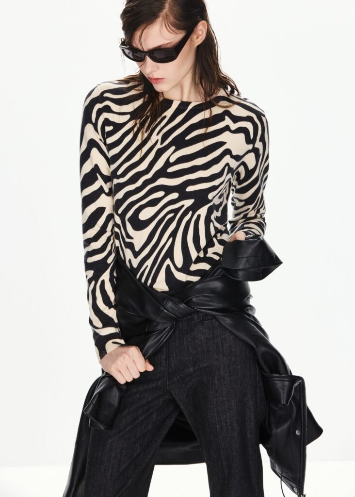 Camisola de malha fina com estampado de zebra