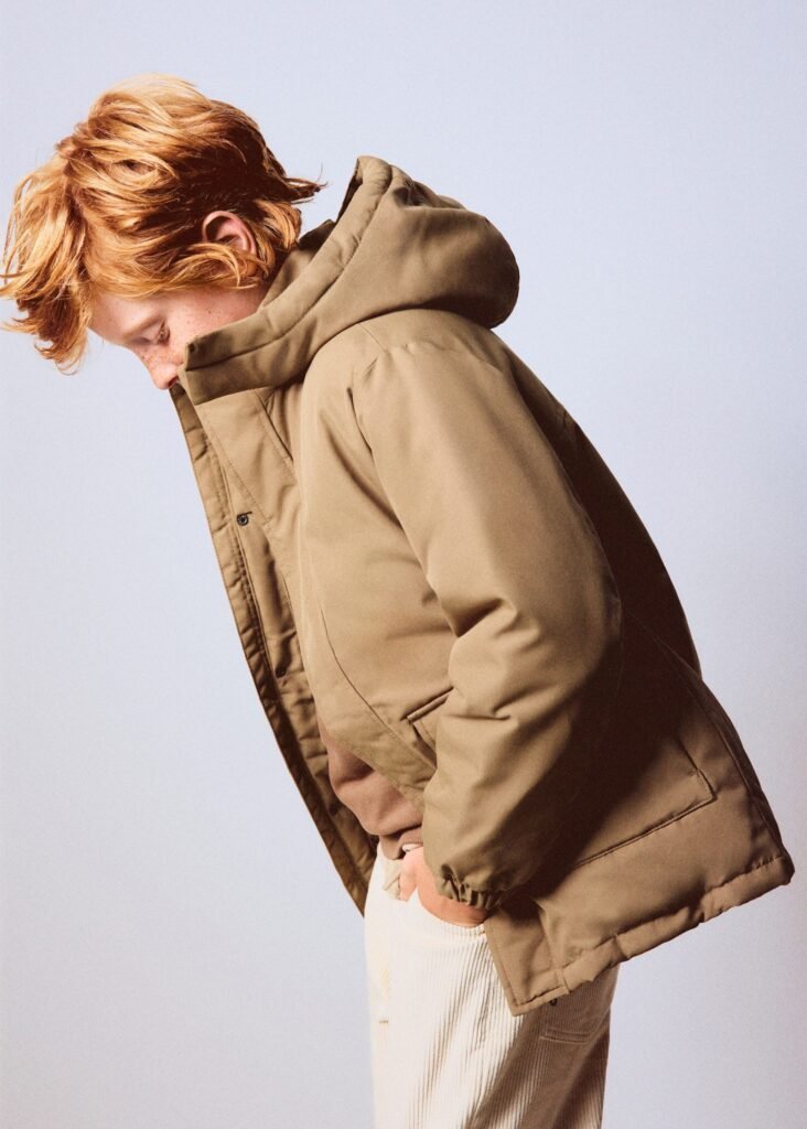 Anoraque oversize com capuz