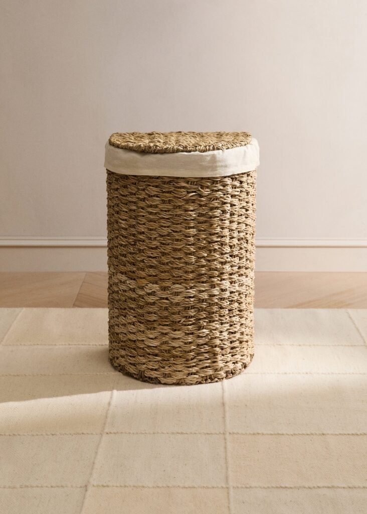 Cesta de meia-lua com tecido interior