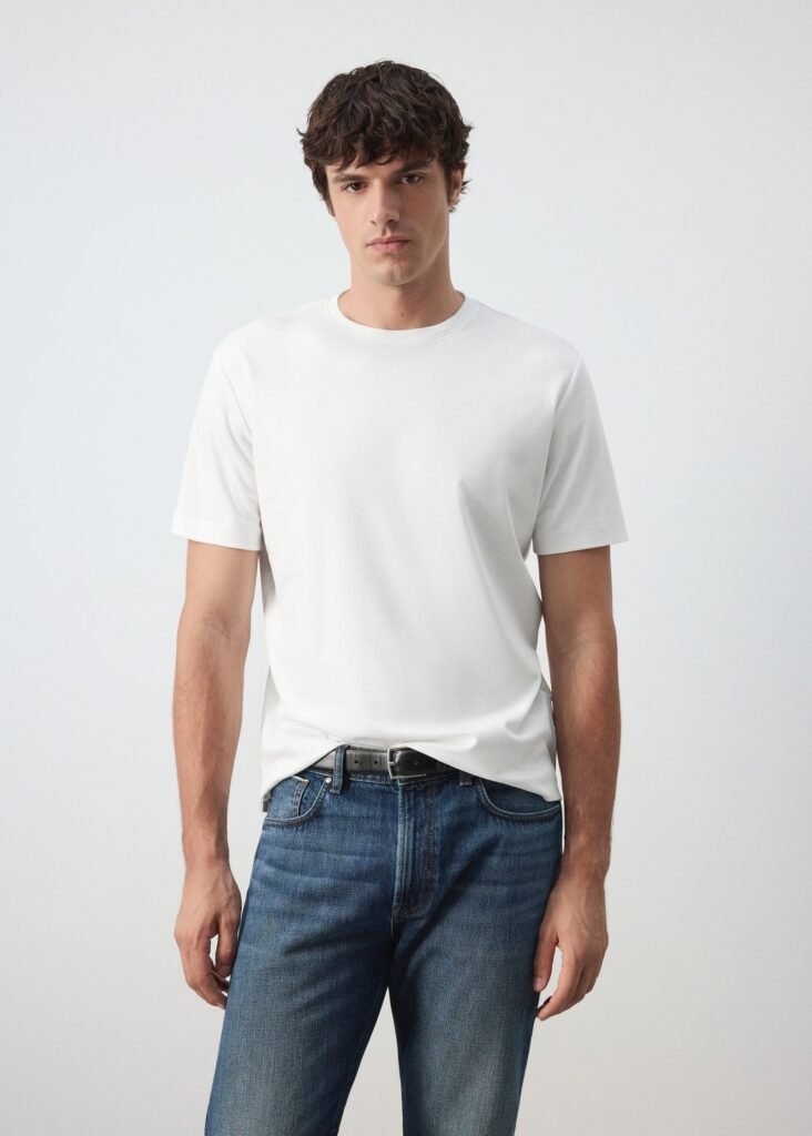 T-shirt regular fit de 100% algodão extrassuave