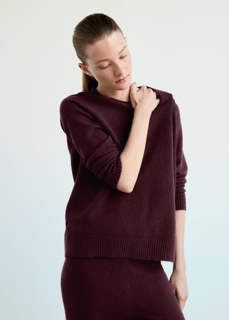 Camisola de malha com gola em V