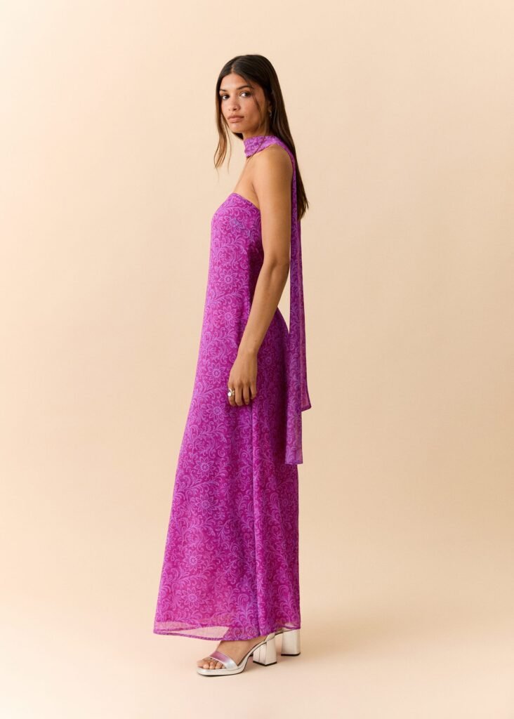 Vestido estampado com echarpe