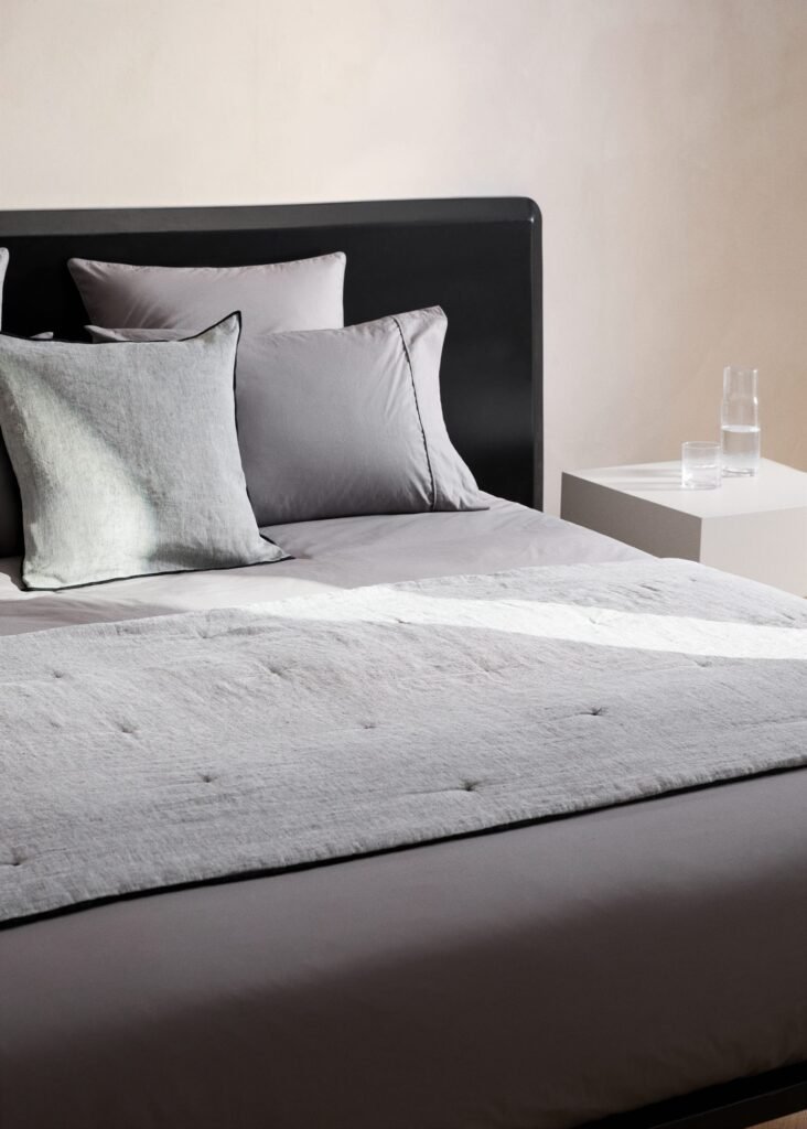 Edredão para os pés da cama de cambraia de 100% linho