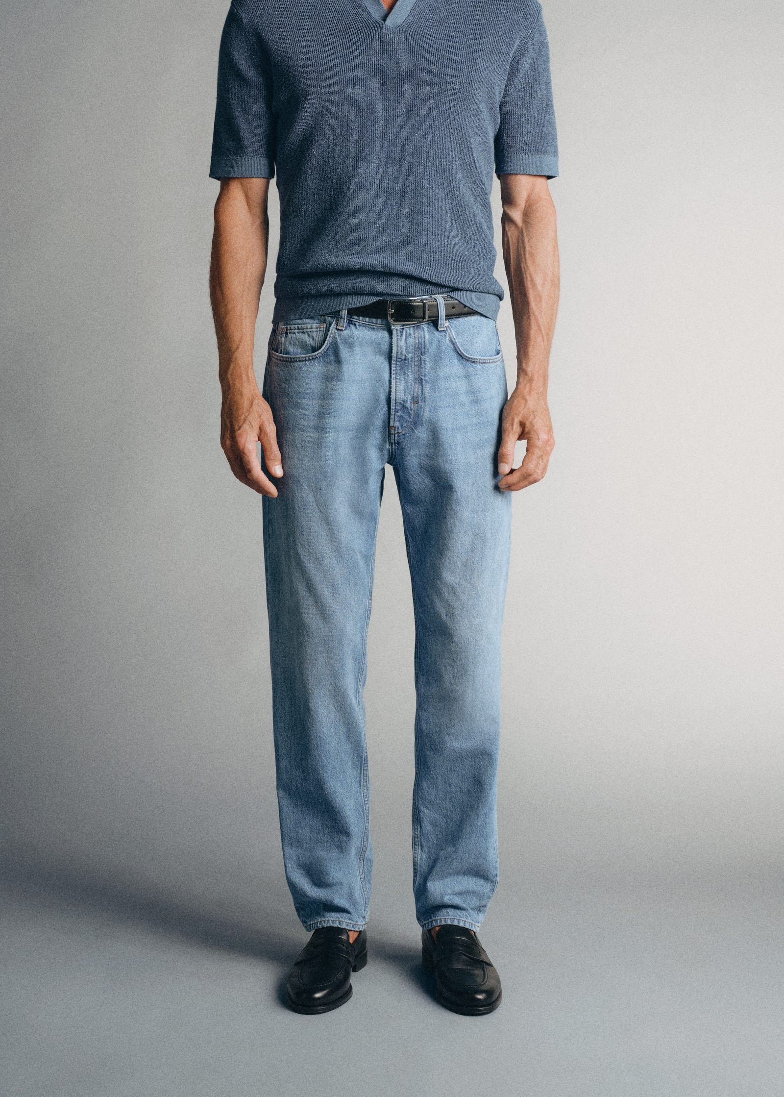 Jeans feitos em Itália, corte regular, tecido Candiani