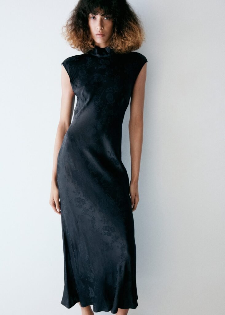 Vestido de jacquard com gola de tira