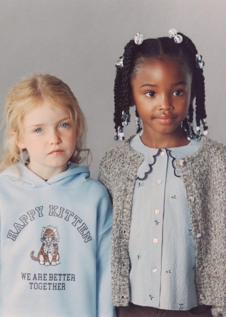 Sweatshirt estampada com capuz