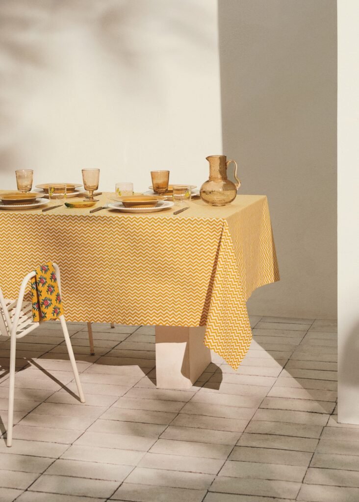 Toalha de mesa de algodão com estampado em ziguezague 6 a 8 pessoais