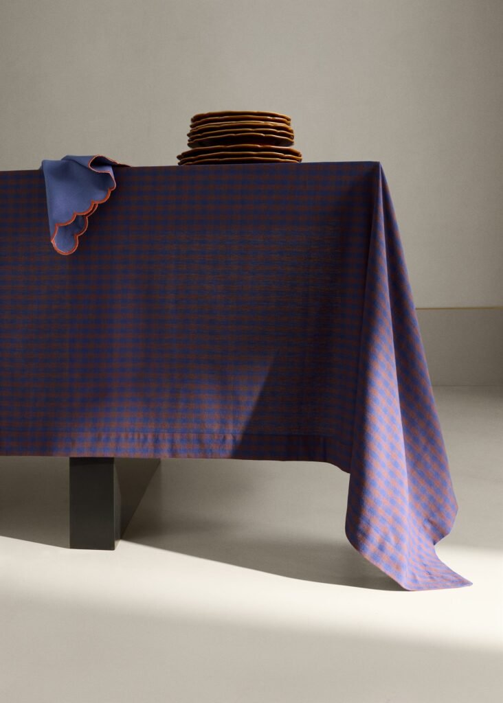 Toalha de mesa de 100% algodão (6 a 8 lugares)