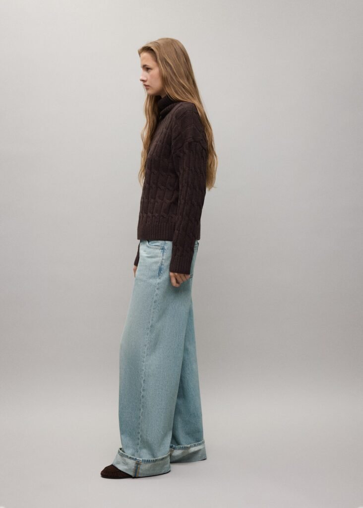 Calça de ganga wide leg de base com dobra