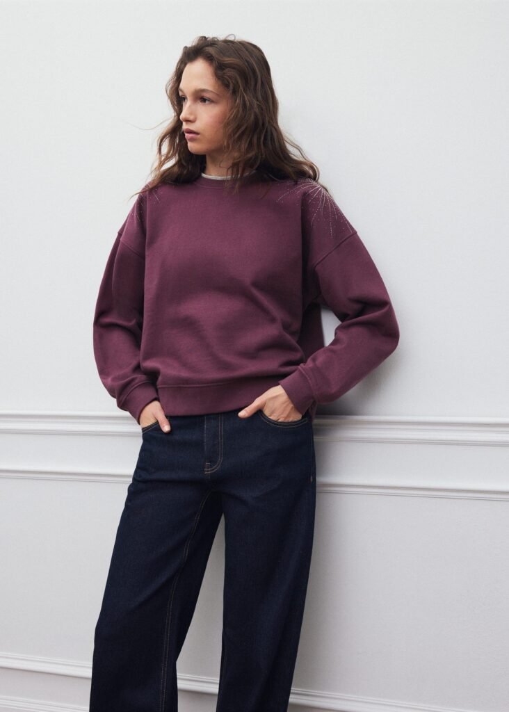 Sweatshirt com pormenor de strass