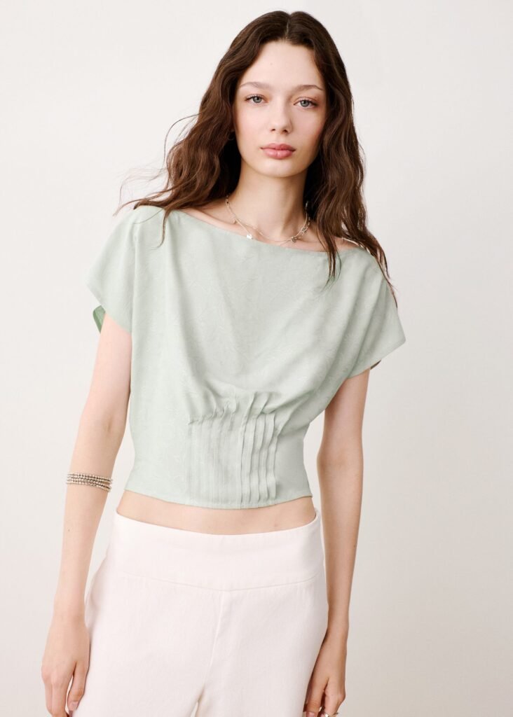 Blusa de jacquard com detalhe plissado
