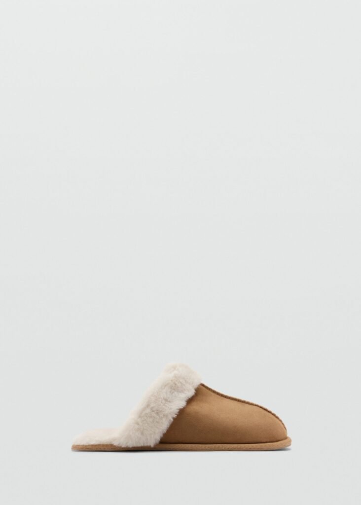 Chinelo de camurcina com efeito de velocino