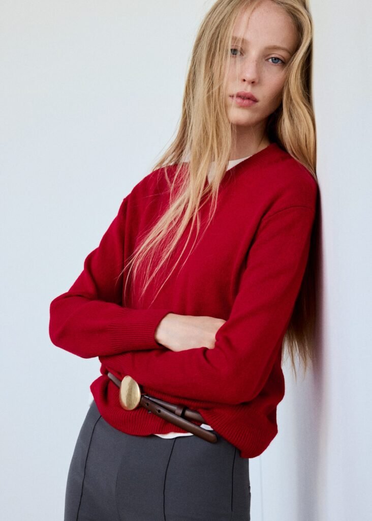 Camisola de malha com gola em V