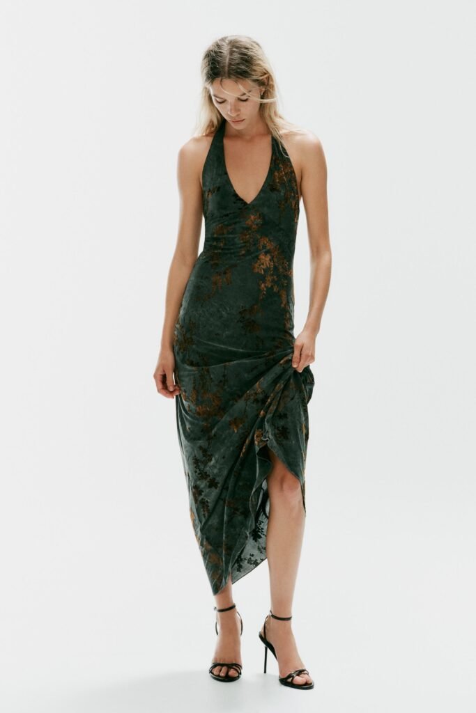 VESTIDO COMPRIDO HALTER FLOCADO