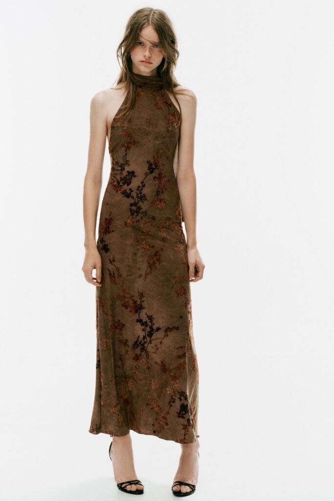 VESTIDO COMPRIDO HALTER FOULARD FLOCADO
