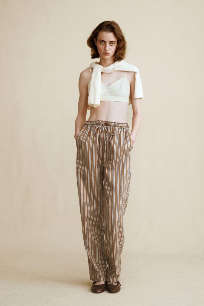 CALÇAS DE RISCAS COM LINHO CREATED BY CARAMEL LONDON X ZARA