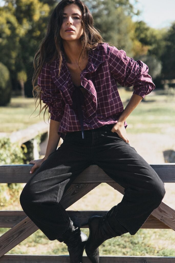 BLUSA AOS QUADRADOS COM LAÇO