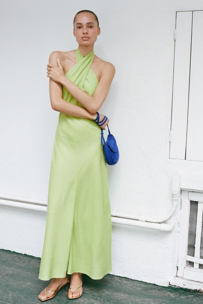 VESTIDO MIDI HALTER EM LINHO
