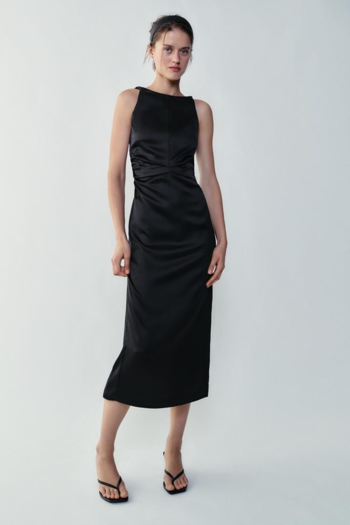 VESTIDO ACETINADO DRAPEADO