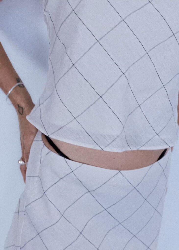 Top de linho aos quadrados