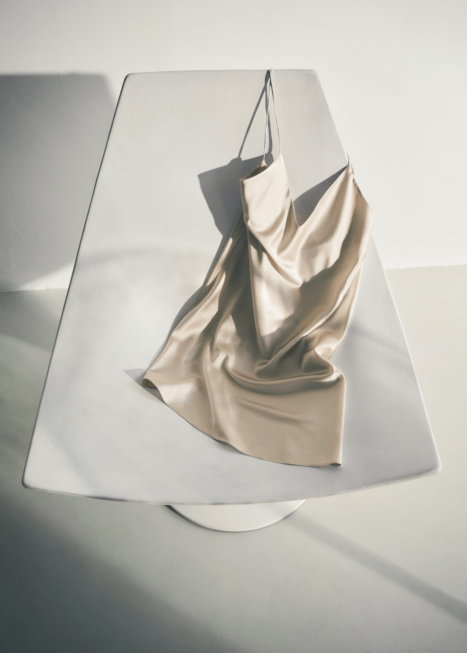 Camisola de seda com alças - Image 8
